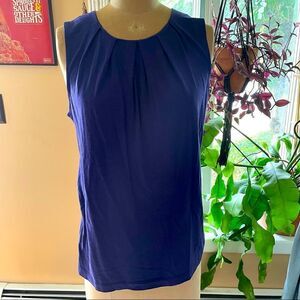 CLUB MONACO | purple zip back sleeveless blouse M